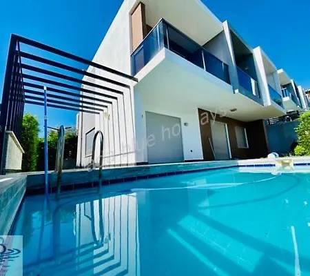 Kusadasinda Muhtesem Bir Miray B4 Villa